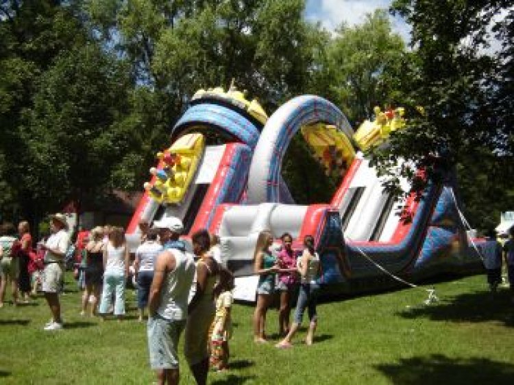 Wild One Roller Coaster Obstacle Course